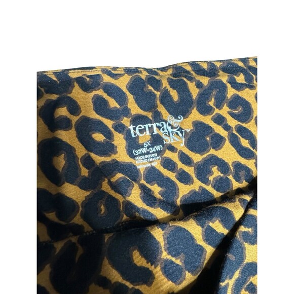 Terra‎ & Sky High Rise Fitted Leggings Plus Size 5X(32W-34W) Cheetah Print NEW - Picture 10 of 10
